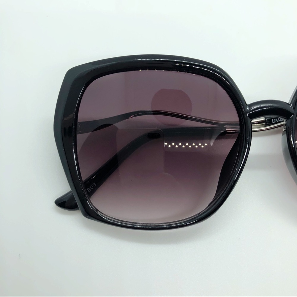 Black Square Sunglasses